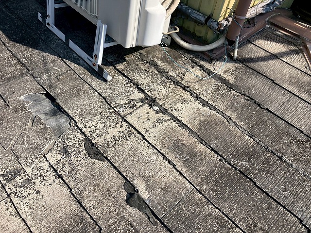 下地の腐食により葺き替えをご提案